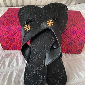 Navy blue Tory Burch sandals!